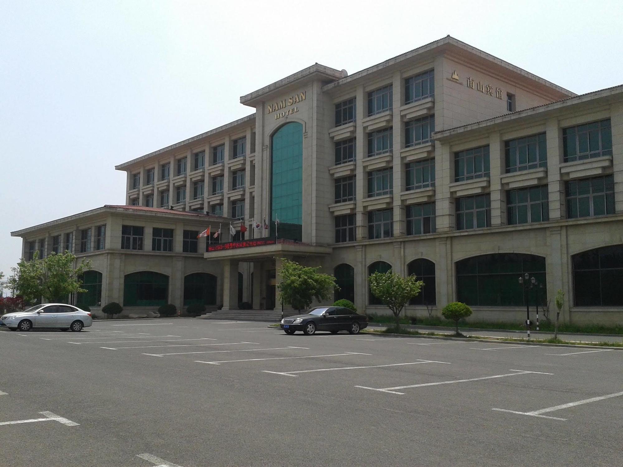 Qingdao Namsan Hotel Chengyang Exteriör bild
